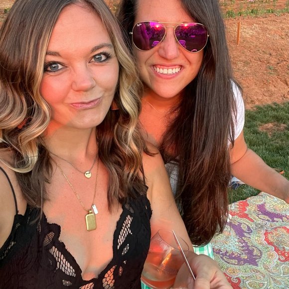 Meet your Posher, Ally - Picture 5 of 7